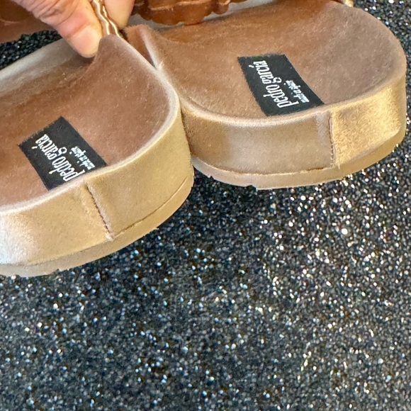Pedro Garcia Women's Tan Slide Sandals - Picture 5 of 15